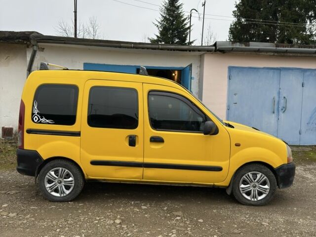 Желтый Рено Кенгу, объемом двигателя 1.9 л и пробегом 200 тыс. км за 2100 $, фото 3 на Automoto.ua