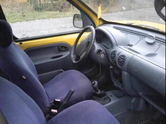 Желтый Рено Кенгу, объемом двигателя 1.9 л и пробегом 280 тыс. км за 2999 $, фото 7 на Automoto.ua