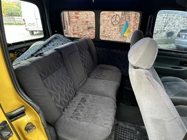 Рено Кенгу 2000 в Сокале на Automoto.ua Желтый Рено Кенгу, объемом двигателя 1.9 л и пробегом 310 тыс. км за 2000 $, фото 7 на Automoto.ua