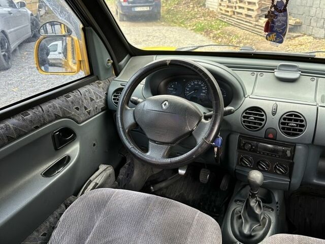 Рено Кенгу 2000 в Сокале на Automoto.ua Желтый Рено Кенгу, объемом двигателя 1.9 л и пробегом 310 тыс. км за 2000 $, фото 5 на Automoto.ua
