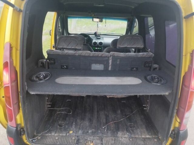 Желтый Рено Кенгу, объемом двигателя 1.9 л и пробегом 350 тыс. км за 3500 $, фото 7 на Automoto.ua