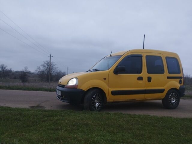 Желтый Рено Кенгу, объемом двигателя 1.9 л и пробегом 350 тыс. км за 3500 $, фото 4 на Automoto.ua