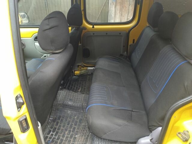 Желтый Рено Кенгу, объемом двигателя 1.5 л и пробегом 264 тыс. км за 3200 $, фото 6 на Automoto.ua