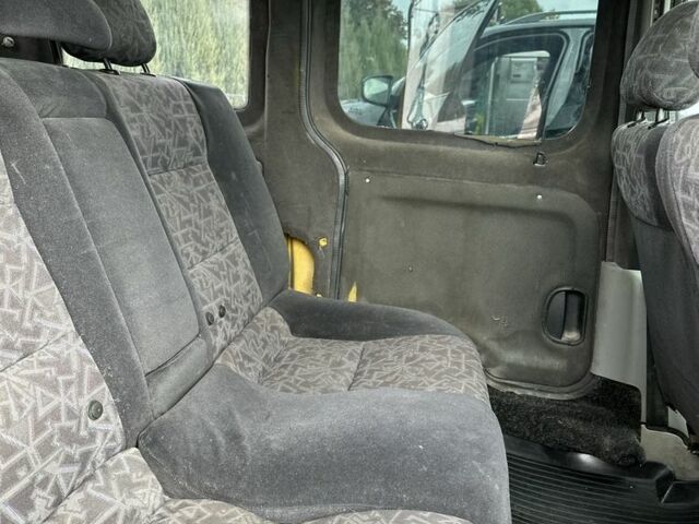 Жовтий Рено Кєнгу, об'ємом двигуна 1.5 л та пробігом 250 тис. км за 2800 $, фото 3 на Automoto.ua