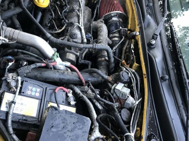 Желтый Рено Кенгу, объемом двигателя 0 л и пробегом 100 тыс. км за 2000 $, фото 5 на Automoto.ua