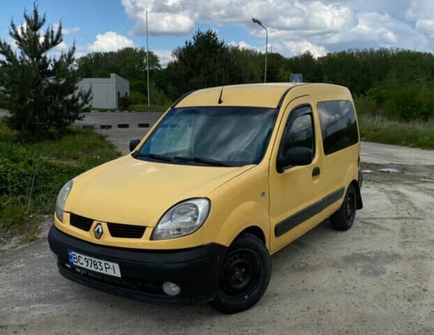 Желтый Рено Кенгу, объемом двигателя 1.5 л и пробегом 218 тыс. км за 4100 $, фото 1 на Automoto.ua