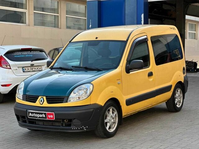 Желтый Рено Кенгу, объемом двигателя 1.5 л и пробегом 260 тыс. км за 4580 $, фото 5 на Automoto.ua