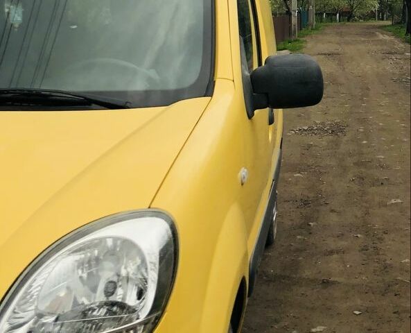Рено Кєнгу 2008 у Кодыме на Automoto.ua Жовтий Рено Кєнгу, об'ємом двигуна 1.5 л та пробігом 140 тис. км за 4500 $, фото 2 на Automoto.ua