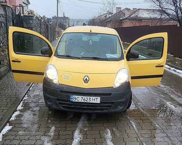 Жовтий Рено Кєнгу, об'ємом двигуна 0 л та пробігом 86 тис. км за 8350 $, фото 1 на Automoto.ua