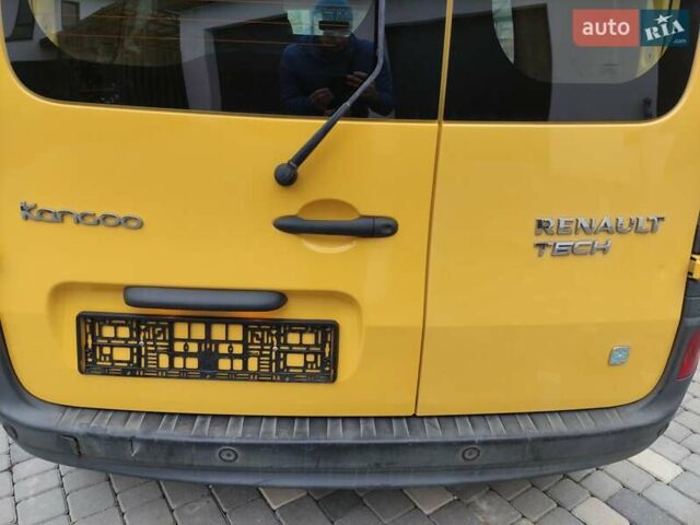 Желтый Рено Кенгу, объемом двигателя 0 л и пробегом 97 тыс. км за 6899 $, фото 31 на Automoto.ua