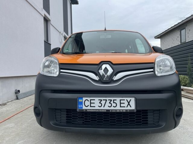 Желтый Рено Кенгу, объемом двигателя 1.5 л и пробегом 291 тыс. км за 10990 $, фото 3 на Automoto.ua