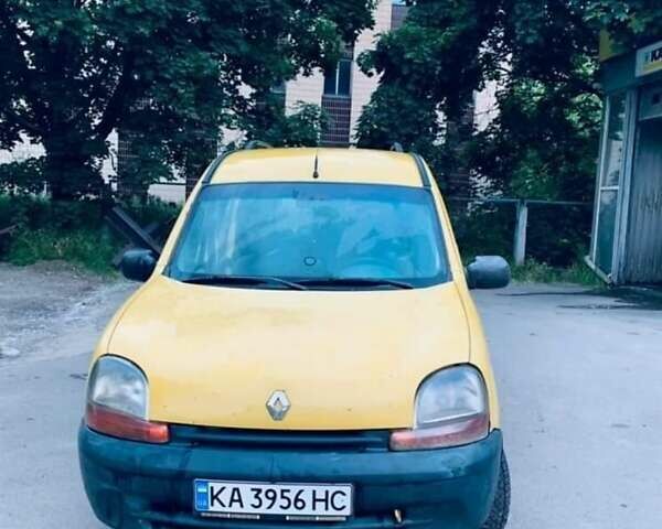 Желтый Рено Кенгу, объемом двигателя 1.1 л и пробегом 300 тыс. км за 2800 $, фото 1 на Automoto.ua