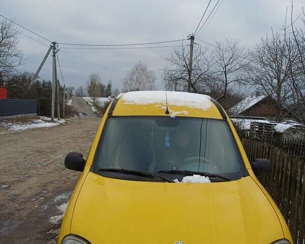 Желтый Рено Кенгу, объемом двигателя 1.9 л и пробегом 189 тыс. км за 3500 $, фото 1 на Automoto.ua