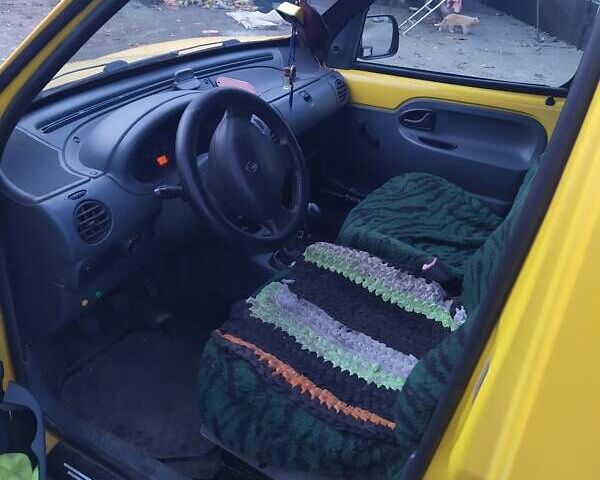 Желтый Рено Кенгу, объемом двигателя 1.87 л и пробегом 295 тыс. км за 3500 $, фото 8 на Automoto.ua