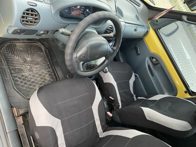 Желтый Рено Кенгу, объемом двигателя 1.9 л и пробегом 330 тыс. км за 2250 $, фото 9 на Automoto.ua