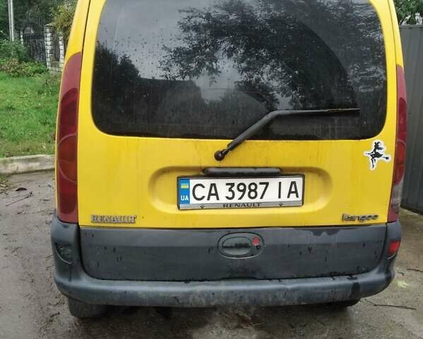 Желтый Рено Кенгу, объемом двигателя 1.9 л и пробегом 330 тыс. км за 3300 $, фото 1 на Automoto.ua