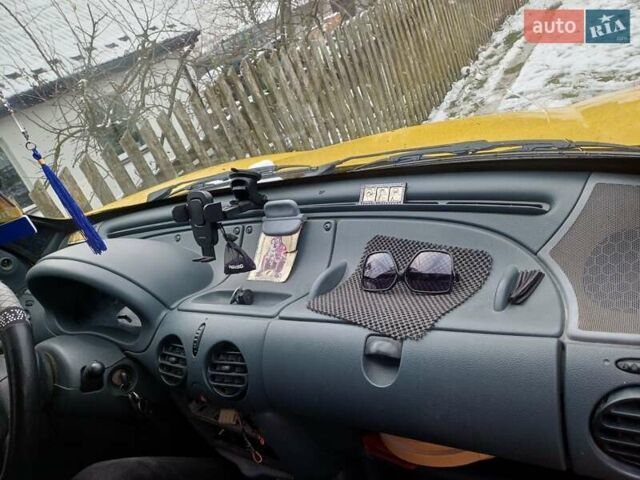 Желтый Рено Кенгу, объемом двигателя 1.9 л и пробегом 189 тыс. км за 3500 $, фото 4 на Automoto.ua