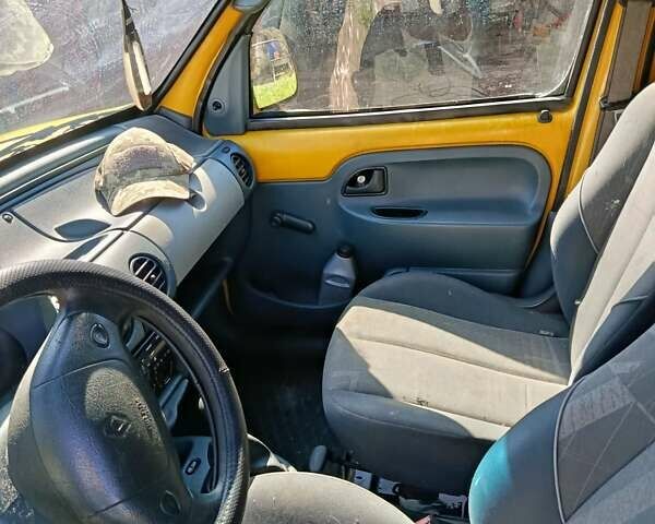 Жовтий Рено Кєнгу, об'ємом двигуна 1.9 л та пробігом 200 тис. км за 1700 $, фото 8 на Automoto.ua