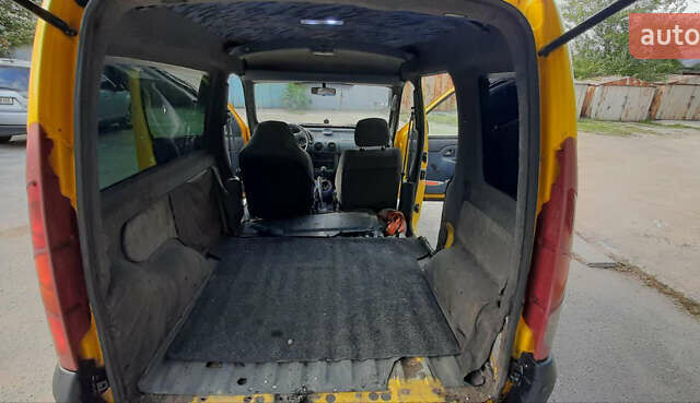 Рено Кенгу 1999 в Запорожье на Automoto.ua Желтый Рено Кенгу, объемом двигателя 1.87 л и пробегом 300 тыс. км за 2000 $, фото 10 на Automoto.ua