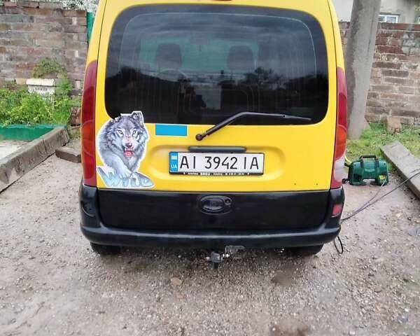 Желтый Рено Кенгу, объемом двигателя 1.9 л и пробегом 167 тыс. км за 3600 $, фото 2 на Automoto.ua