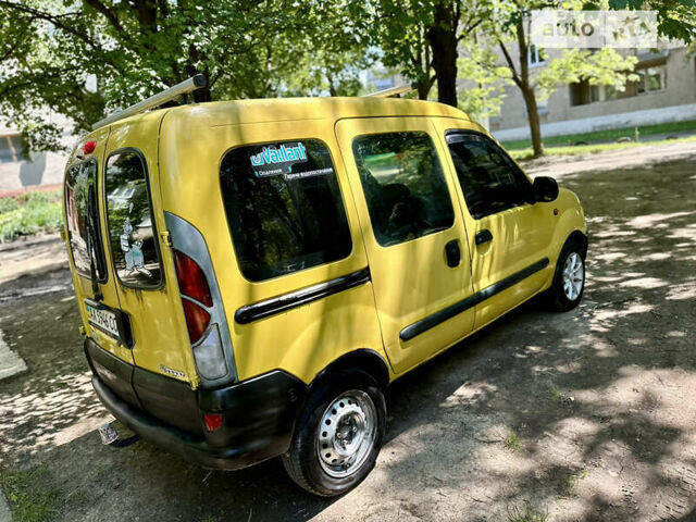 Желтый Рено Кенгу, объемом двигателя 1.4 л и пробегом 333 тыс. км за 1650 $, фото 4 на Automoto.ua