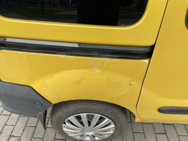 Желтый Рено Кенгу, объемом двигателя 1.9 л и пробегом 330 тыс. км за 2250 $, фото 7 на Automoto.ua