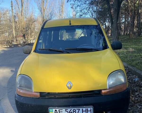 Желтый Рено Кенгу, объемом двигателя 1.9 л и пробегом 280 тыс. км за 3300 $, фото 1 на Automoto.ua