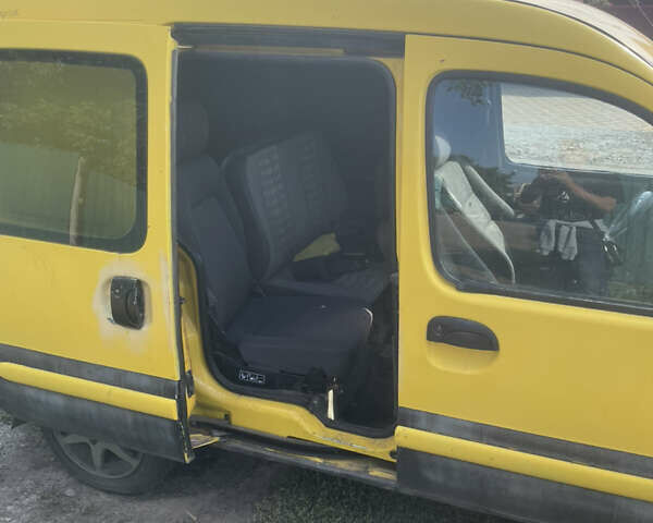 Жовтий Рено Кєнгу, об'ємом двигуна 1.83 л та пробігом 354 тис. км за 1800 $, фото 6 на Automoto.ua