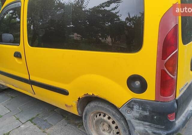 Желтый Рено Кенгу, объемом двигателя 1.9 л и пробегом 330 тыс. км за 2750 $, фото 5 на Automoto.ua