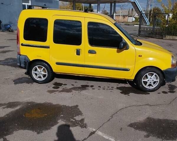 Желтый Рено Кенгу, объемом двигателя 1.9 л и пробегом 185 тыс. км за 2800 $, фото 2 на Automoto.ua