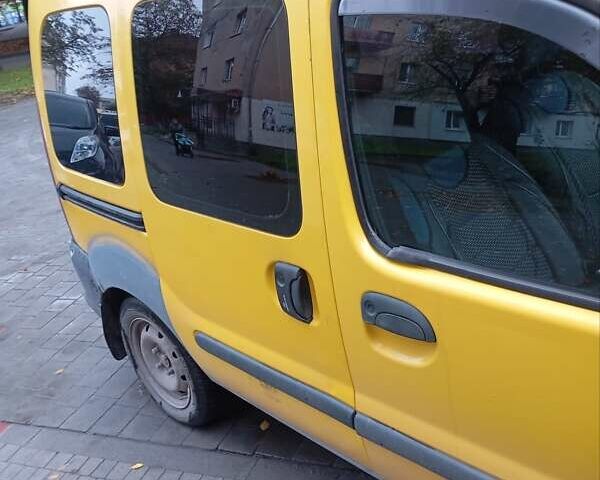 Желтый Рено Кенгу, объемом двигателя 1.9 л и пробегом 120 тыс. км за 2600 $, фото 3 на Automoto.ua