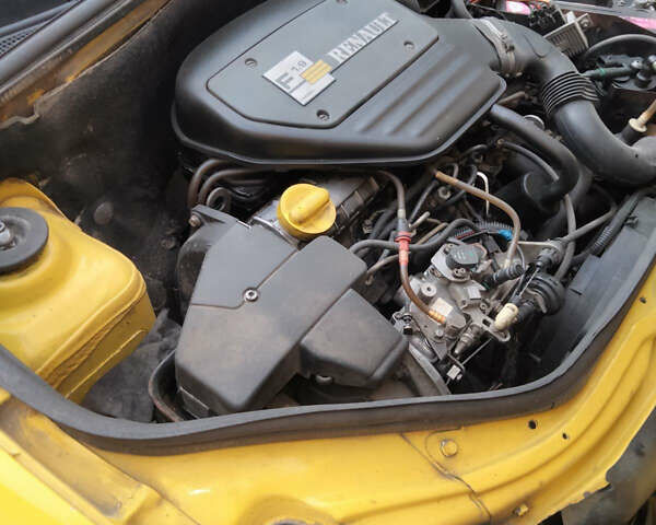 Желтый Рено Кенгу, объемом двигателя 1.87 л и пробегом 382 тыс. км за 2350 $, фото 13 на Automoto.ua