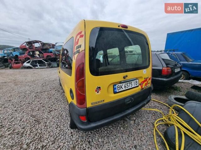 Желтый Рено Кенгу, объемом двигателя 1.87 л и пробегом 305 тыс. км за 2150 $, фото 6 на Automoto.ua