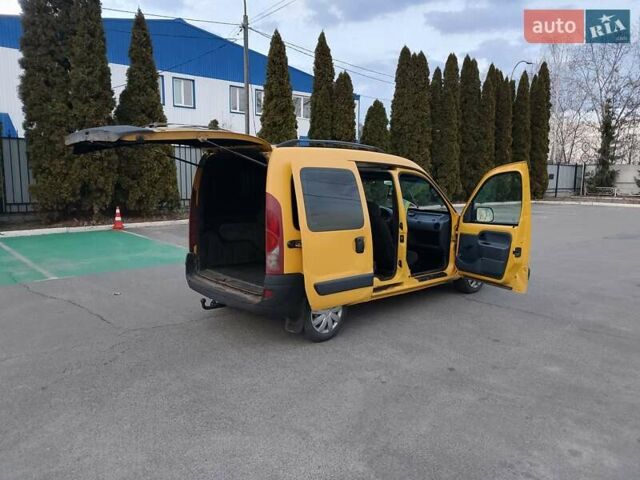 Желтый Рено Кенгу, объемом двигателя 1.9 л и пробегом 297 тыс. км за 2999 $, фото 12 на Automoto.ua