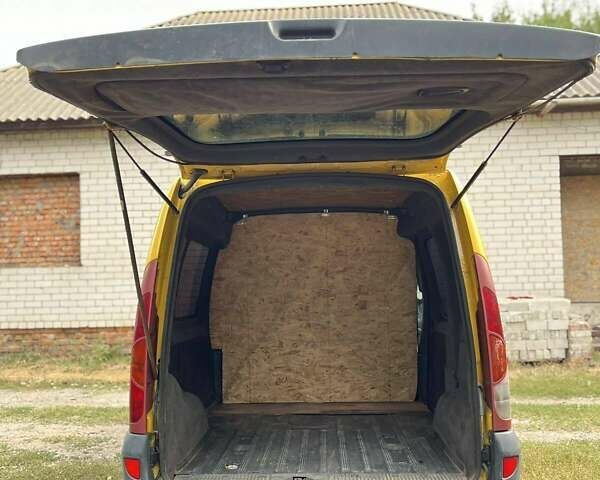 Желтый Рено Кенгу, объемом двигателя 1.87 л и пробегом 193 тыс. км за 2100 $, фото 7 на Automoto.ua