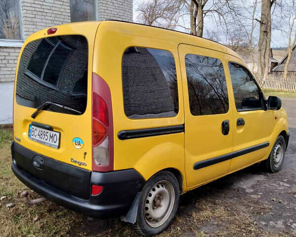 Желтый Рено Кенгу, объемом двигателя 1.87 л и пробегом 382 тыс. км за 2350 $, фото 3 на Automoto.ua