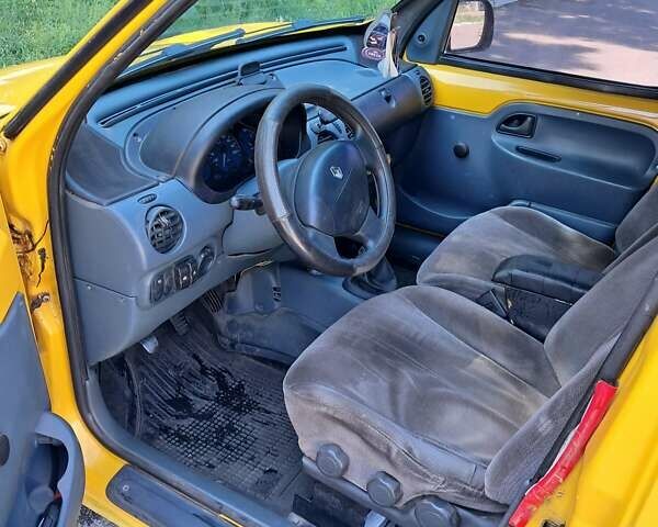 Жовтий Рено Кєнгу, об'ємом двигуна 1.9 л та пробігом 370 тис. км за 2900 $, фото 2 на Automoto.ua
