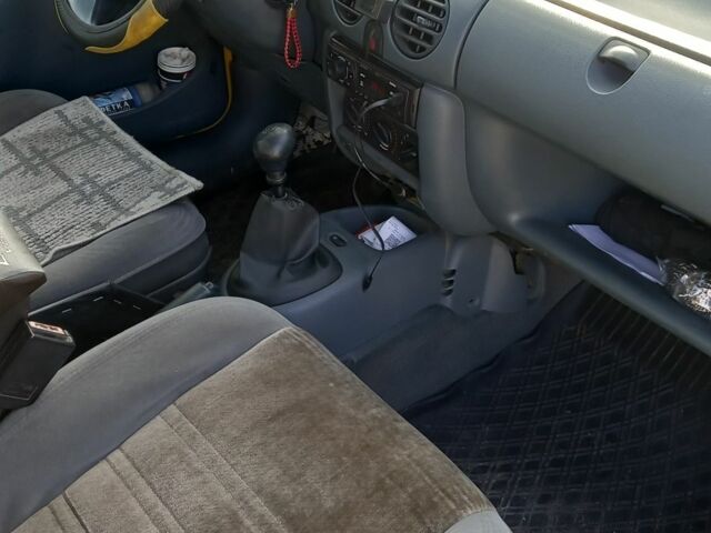 Жовтий Рено Кєнгу, об'ємом двигуна 1.9 л та пробігом 320 тис. км за 3200 $, фото 6 на Automoto.ua