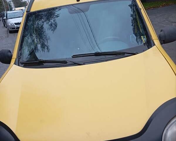 Желтый Рено Кенгу, объемом двигателя 1.9 л и пробегом 120 тыс. км за 2600 $, фото 4 на Automoto.ua