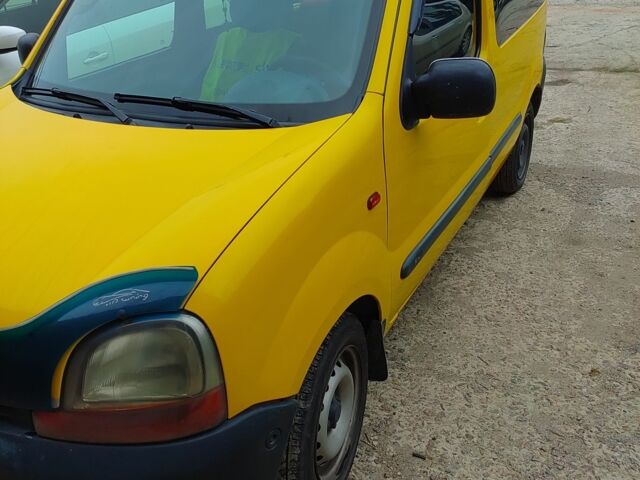 Желтый Рено Кенгу, объемом двигателя 1.87 л и пробегом 186 тыс. км за 2839 $, фото 2 на Automoto.ua