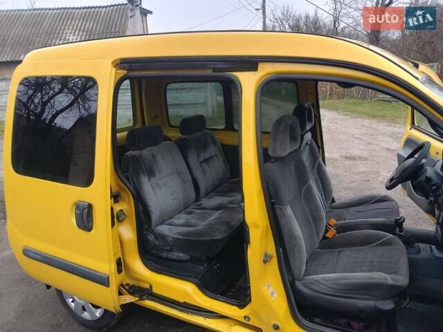 Желтый Рено Кенгу, объемом двигателя 1.9 л и пробегом 215 тыс. км за 3000 $, фото 3 на Automoto.ua