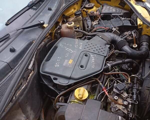 Желтый Рено Кенгу, объемом двигателя 1.9 л и пробегом 120 тыс. км за 2600 $, фото 12 на Automoto.ua