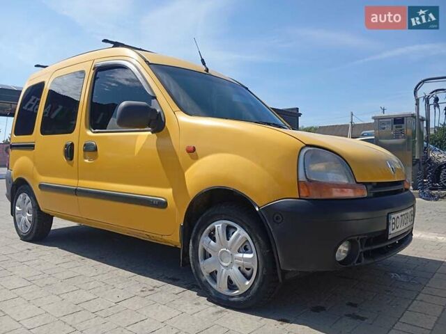 Желтый Рено Кенгу, объемом двигателя 1.9 л и пробегом 218 тыс. км за 3500 $, фото 2 на Automoto.ua