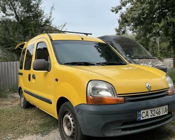 Желтый Рено Кенгу, объемом двигателя 1.87 л и пробегом 193 тыс. км за 2100 $, фото 1 на Automoto.ua