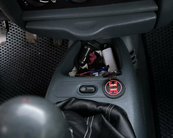 Желтый Рено Кенгу, объемом двигателя 1.87 л и пробегом 358 тыс. км за 3000 $, фото 34 на Automoto.ua