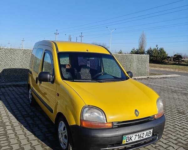 Желтый Рено Кенгу, объемом двигателя 1.87 л и пробегом 439 тыс. км за 2600 $, фото 1 на Automoto.ua