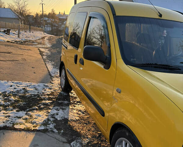 Желтый Рено Кенгу, объемом двигателя 1.87 л и пробегом 358 тыс. км за 2400 $, фото 11 на Automoto.ua