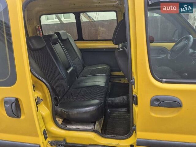 Желтый Рено Кенгу, объемом двигателя 1.9 л и пробегом 300 тыс. км за 2500 $, фото 5 на Automoto.ua