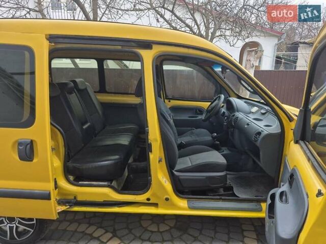 Желтый Рено Кенгу, объемом двигателя 1.9 л и пробегом 300 тыс. км за 2500 $, фото 6 на Automoto.ua