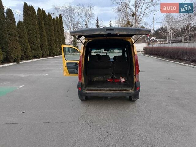 Желтый Рено Кенгу, объемом двигателя 1.9 л и пробегом 297 тыс. км за 2999 $, фото 14 на Automoto.ua